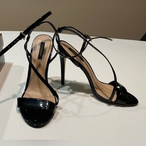 🌺Ava & Aiden Black Ankle Strappy Heels, Size 9.5
